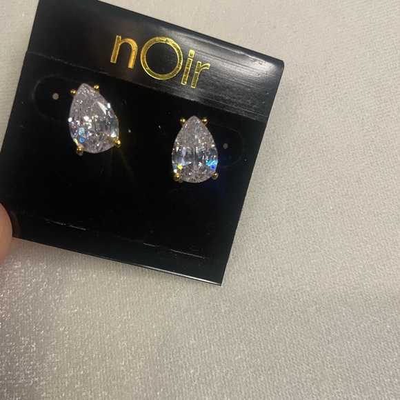 nOir Fashion Jewelry Gold and Silver Teardrop‎ Gold Plated Earrings - Picture 3 of 6